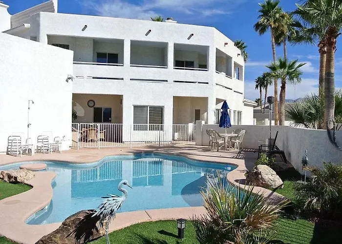 Holiday home Desert Glam On The Golf Course *